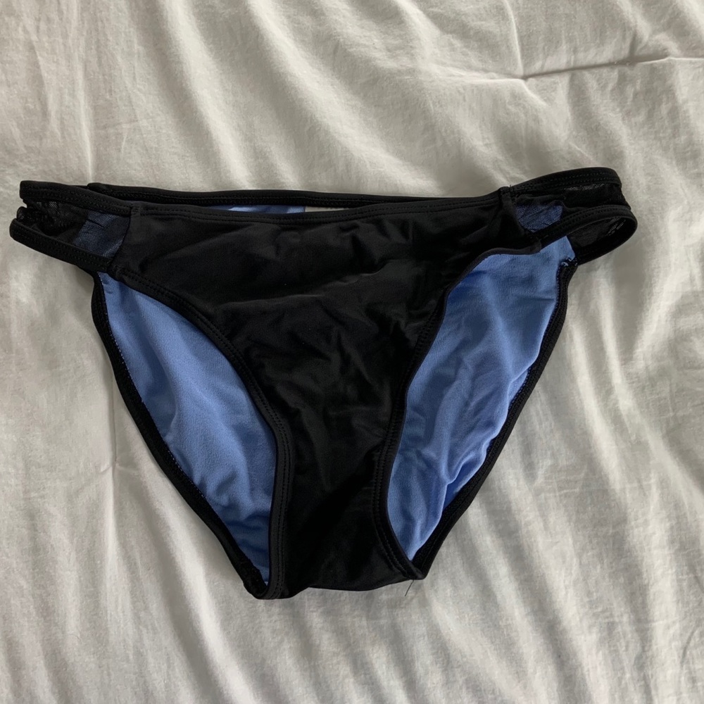Black Bikini Bottoms!